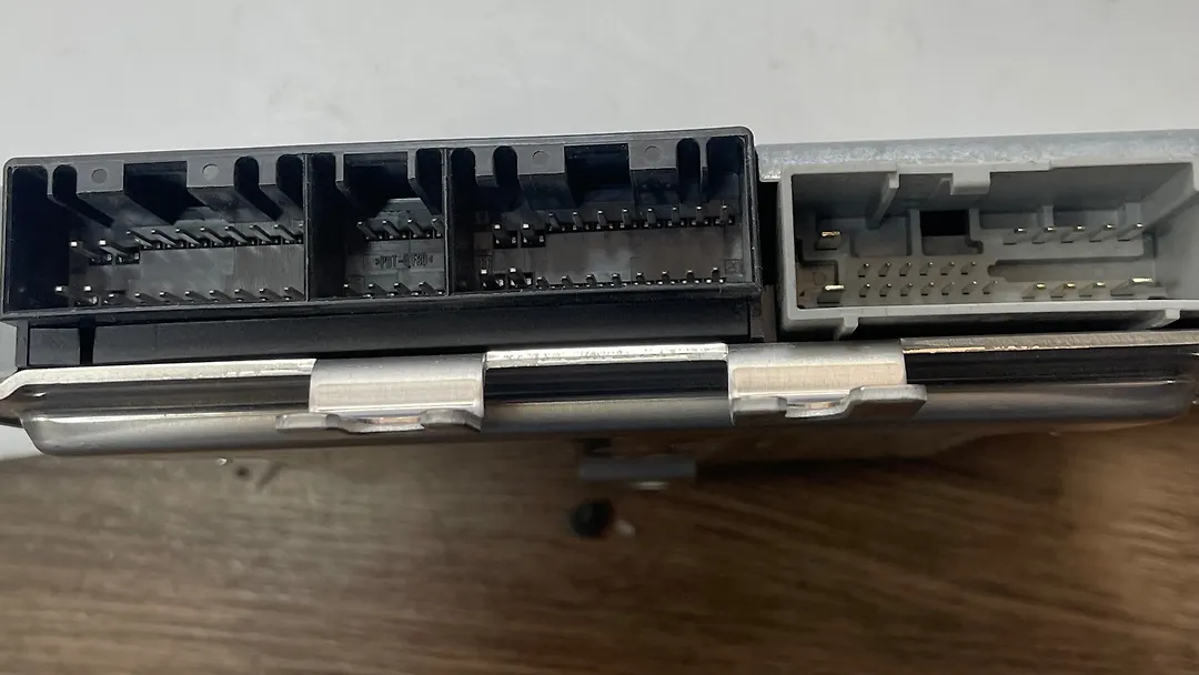  Air Suspension Control Module - 2011 Land Rover RANGE ROVER SPORT
