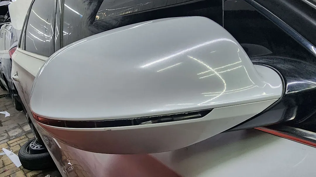 Side Mirror (RH) - 2013 Audi A8 L