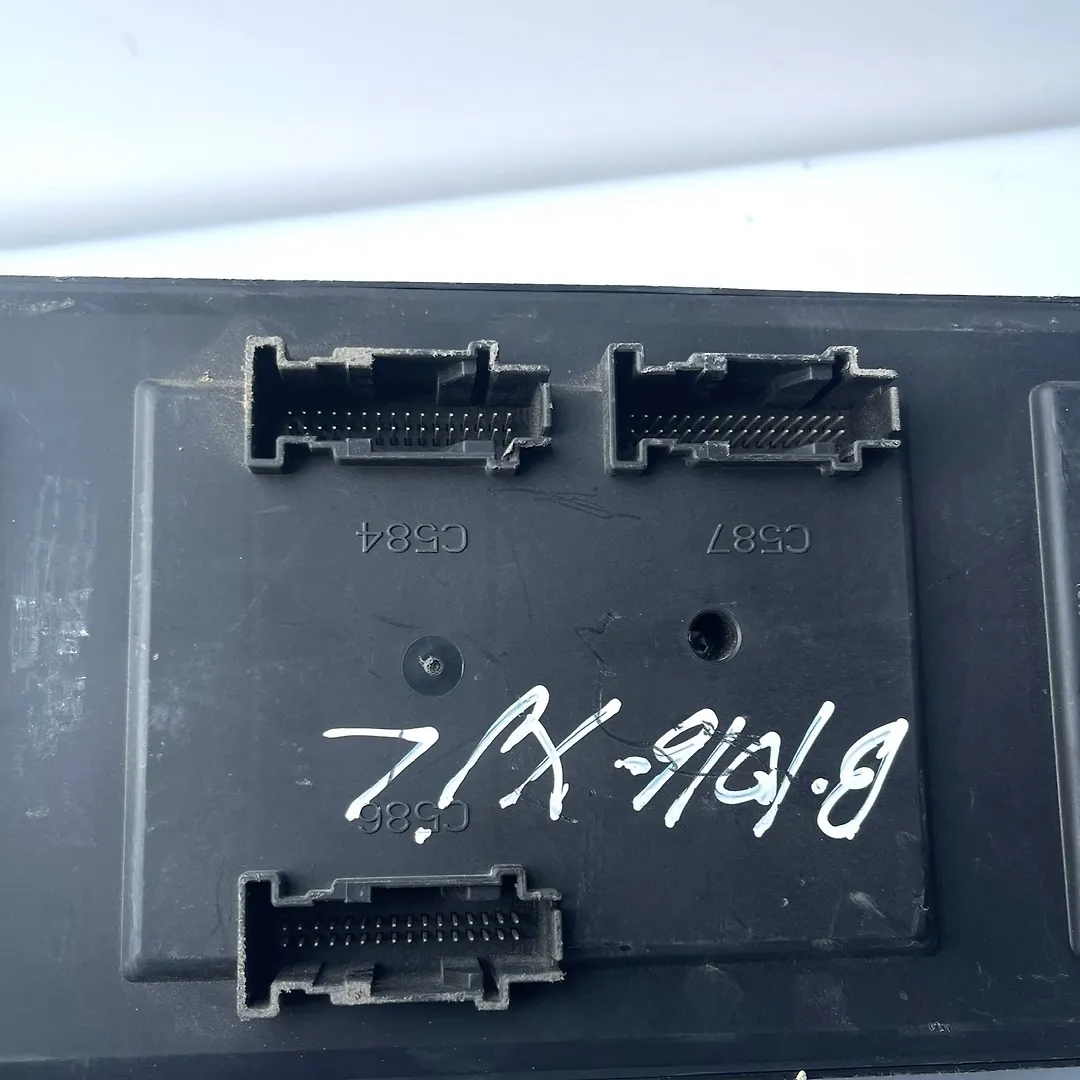Rear boot fuse Box  - 2013 Jaguar XJ
