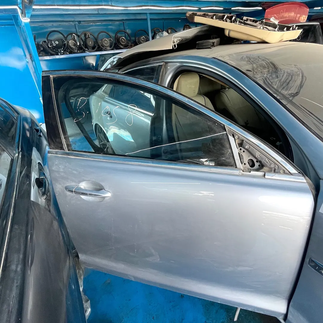 Door (RHF) - 2011 Jaguar XJ
