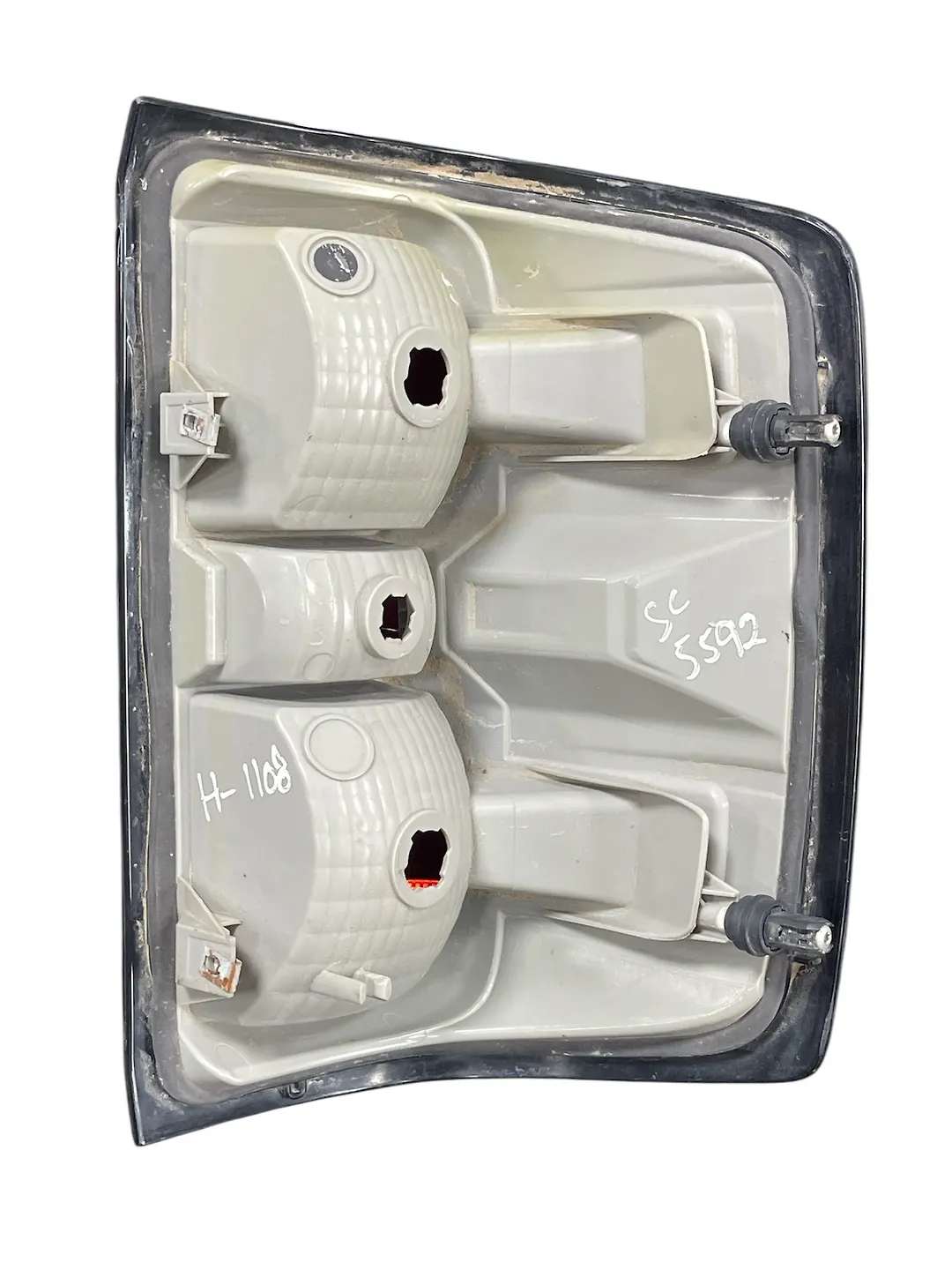 Tail Light (LH) - 2015 Chevrolet SILVERADO LT