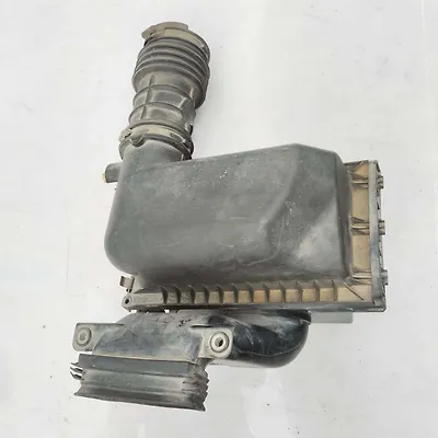 Air cleaner box - 2014 Ford Taurus