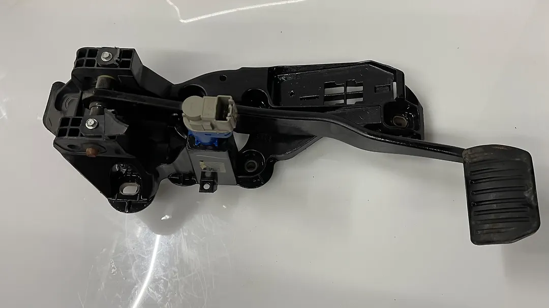 Pedal brake/clutch - 2015 Ford Edge SEL