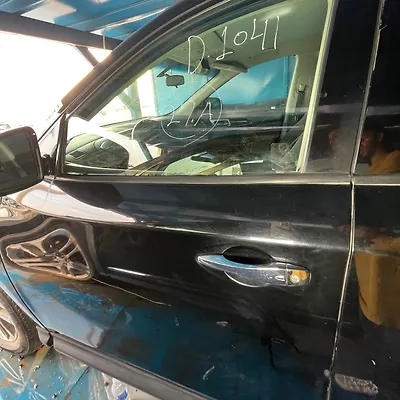 Door (LHF) - 2013 Nissan Pathfinder 3.5i