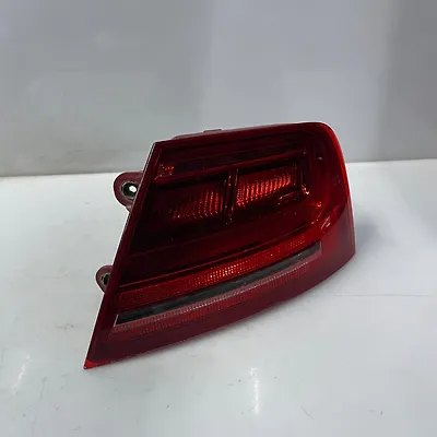 Tail Light (RH) - 2012 Audi A8