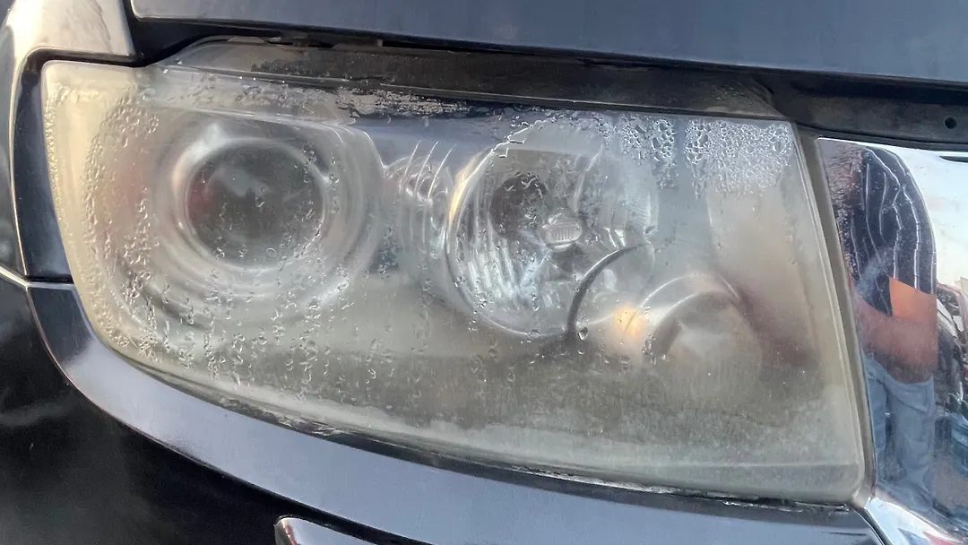 Headlight (RH) - 2012 Jeep Grand Cherokee Laredo WK