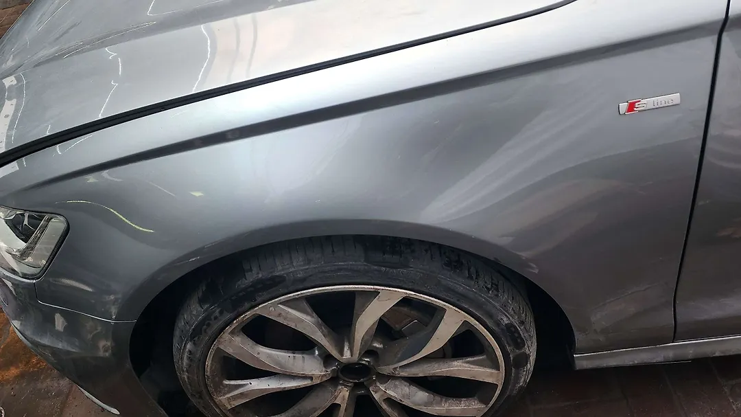 Fender (LHF) - 2012 Audi A6