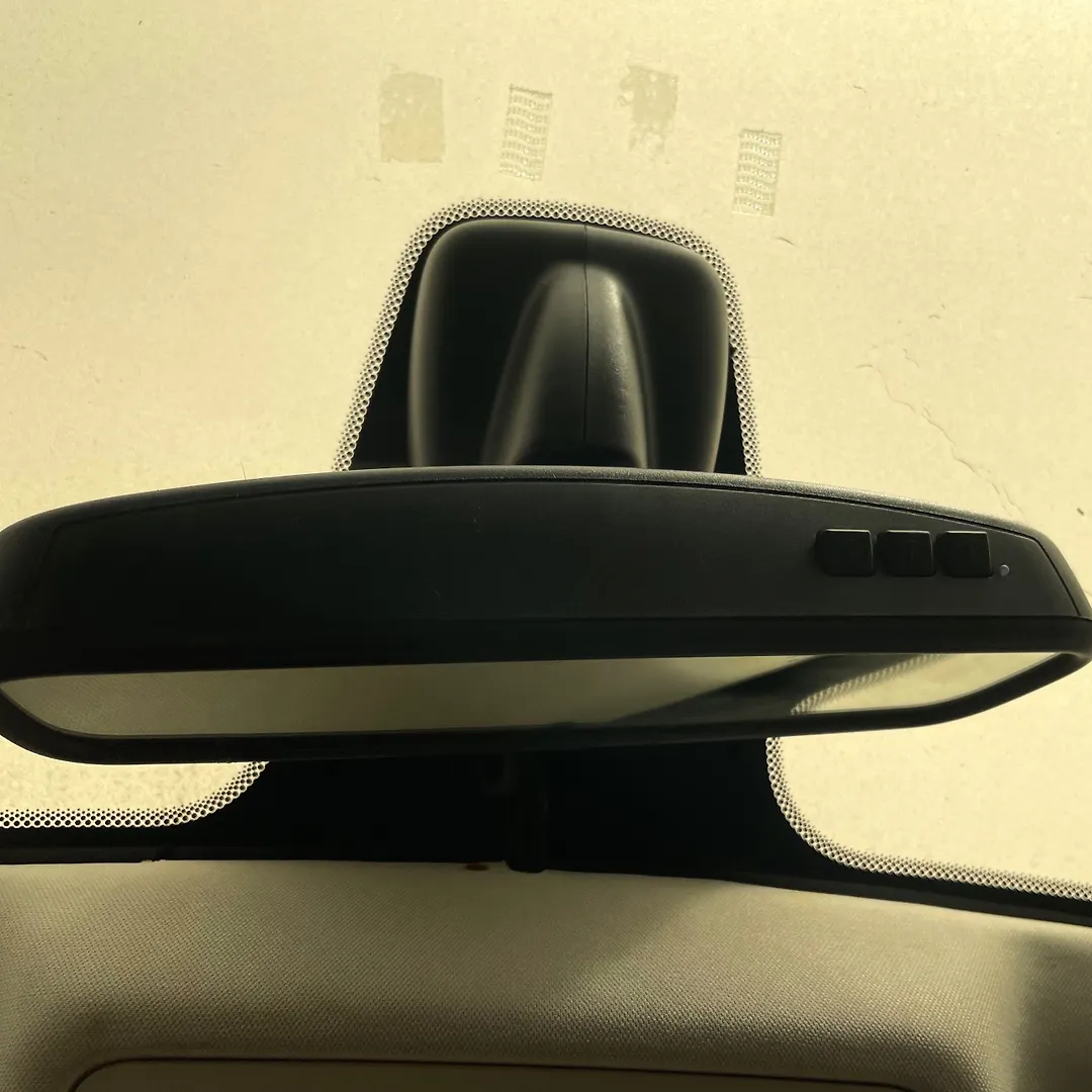 Mirror (Inner rear view) - 2013 Jaguar XF