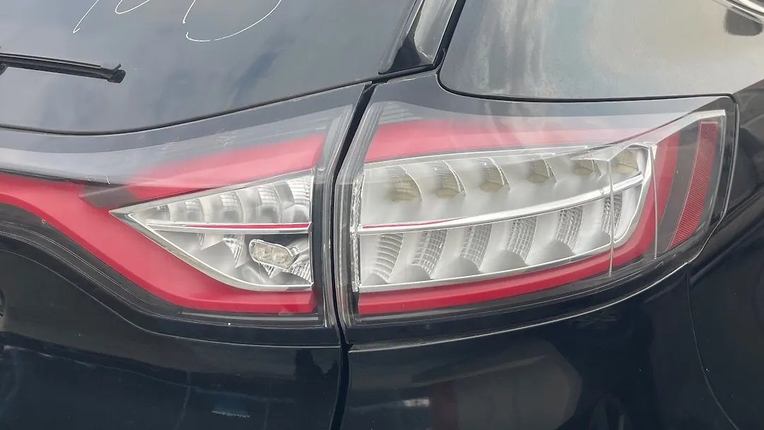 Tail Light (RH) - 2015 Ford Edge SEL