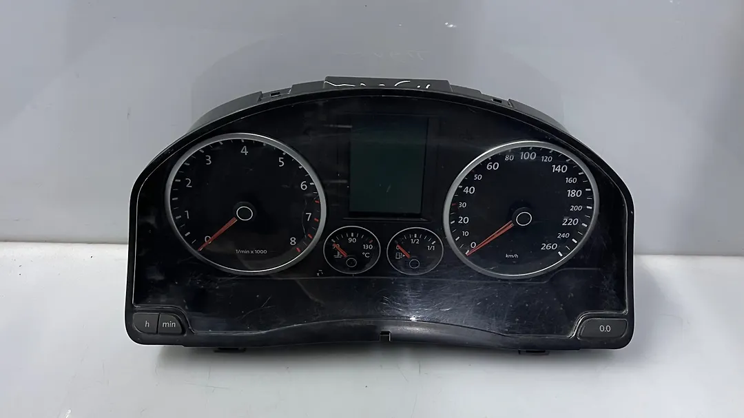 Speedometer - 2009 Volkswagen Tiguan