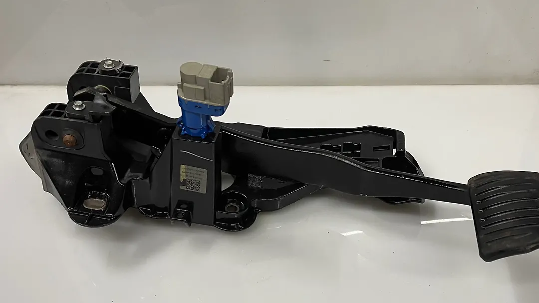 Pedal brake/clutch - 2015 Ford Edge SEL
