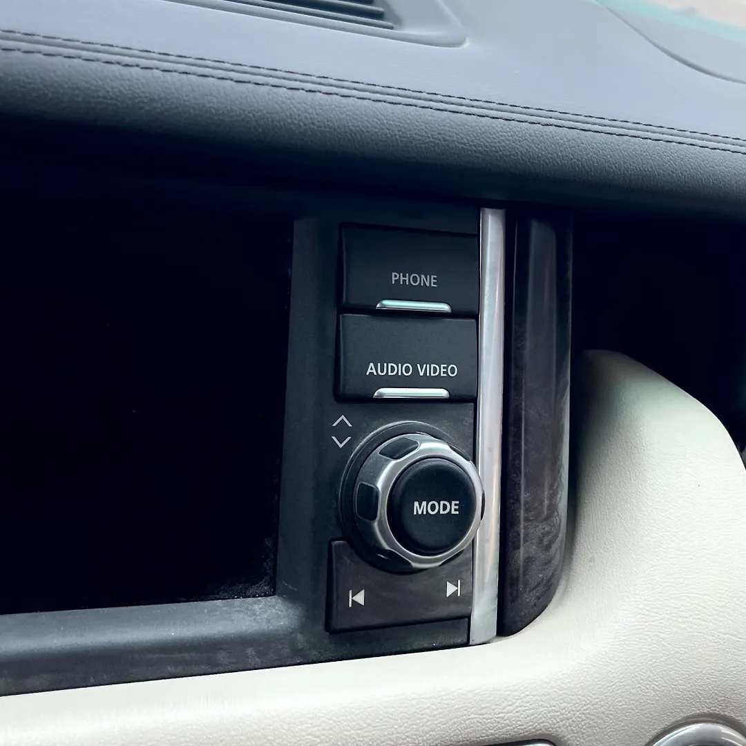 Info-gps-tv screen - 2012 Land Rover RANGE ROVER