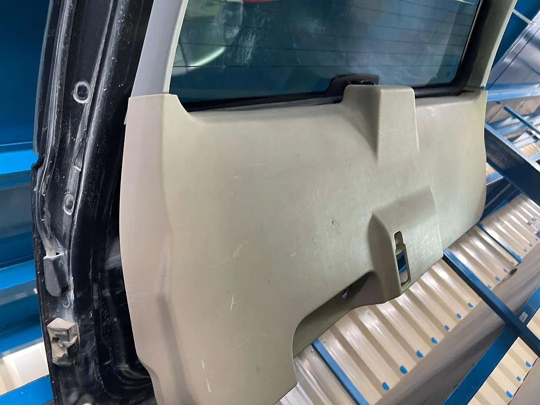 Trunk/hatch/tailgate - 2010 Nissan Armada