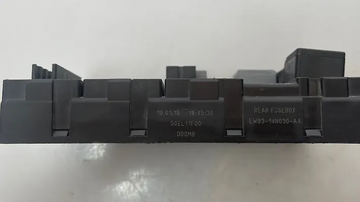 Rear Fuse Box - 2015 Jaguar XJL