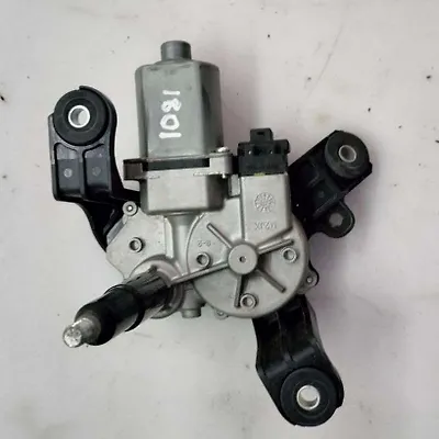 Rear wiper motor - 2020 Chevrolet Traverse