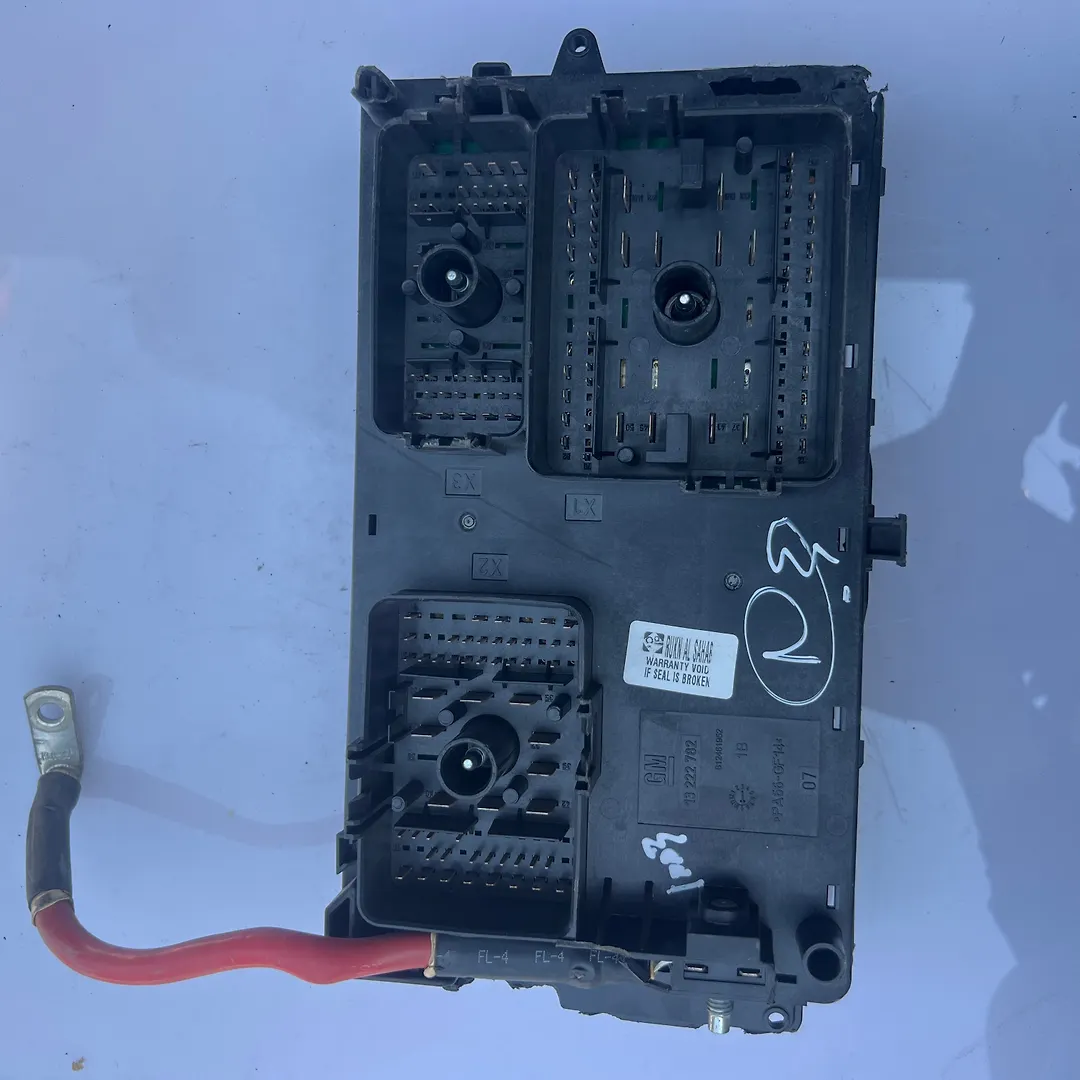 Fuse box - 2016 Chevrolet Impala
