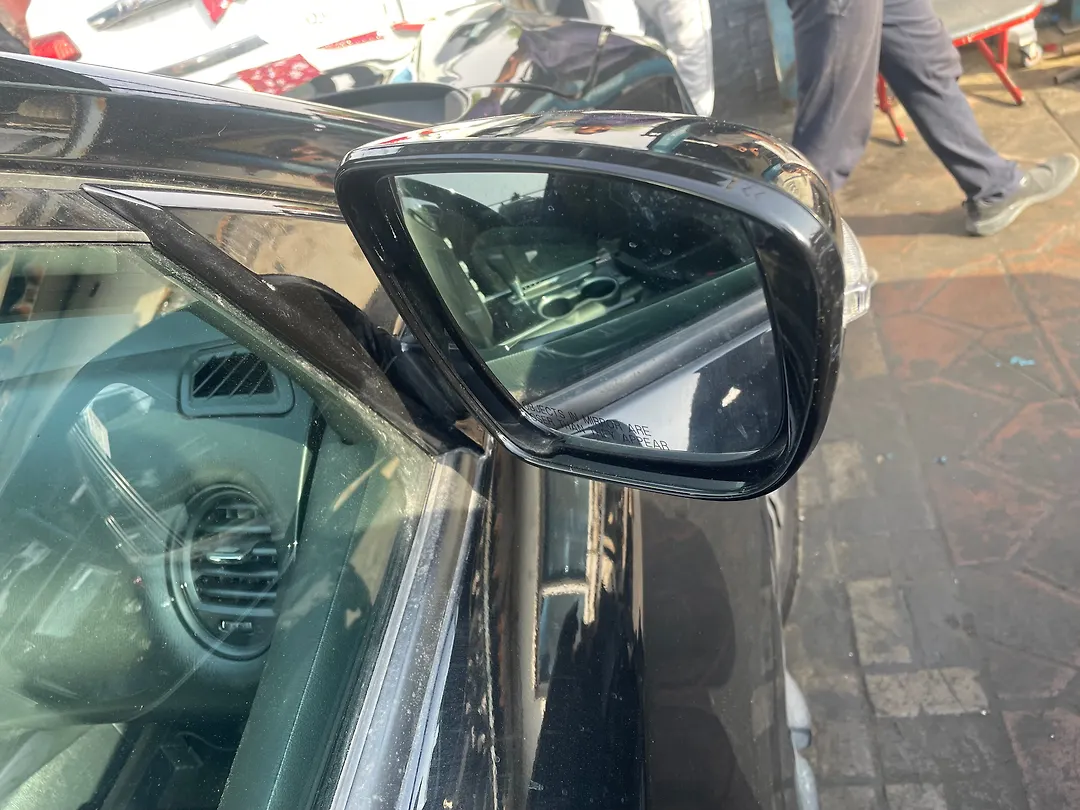 Side Mirror (RH) - 2017 Nissan Pathfinder