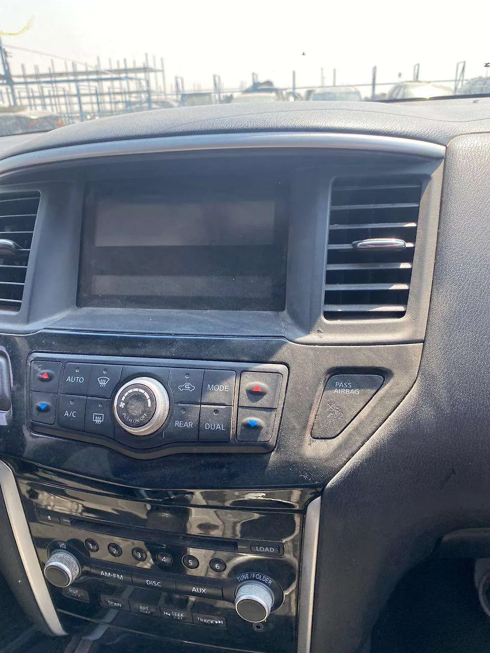 Info-gps-tv screen - 2013 Nissan Pathfinder