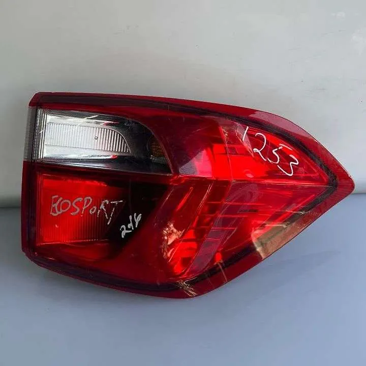 Tail Light (RH) - 2015 Ford EcoSport