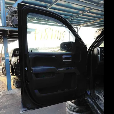 Door (LHF) - 2017 Chevrolet SILVERADO LT