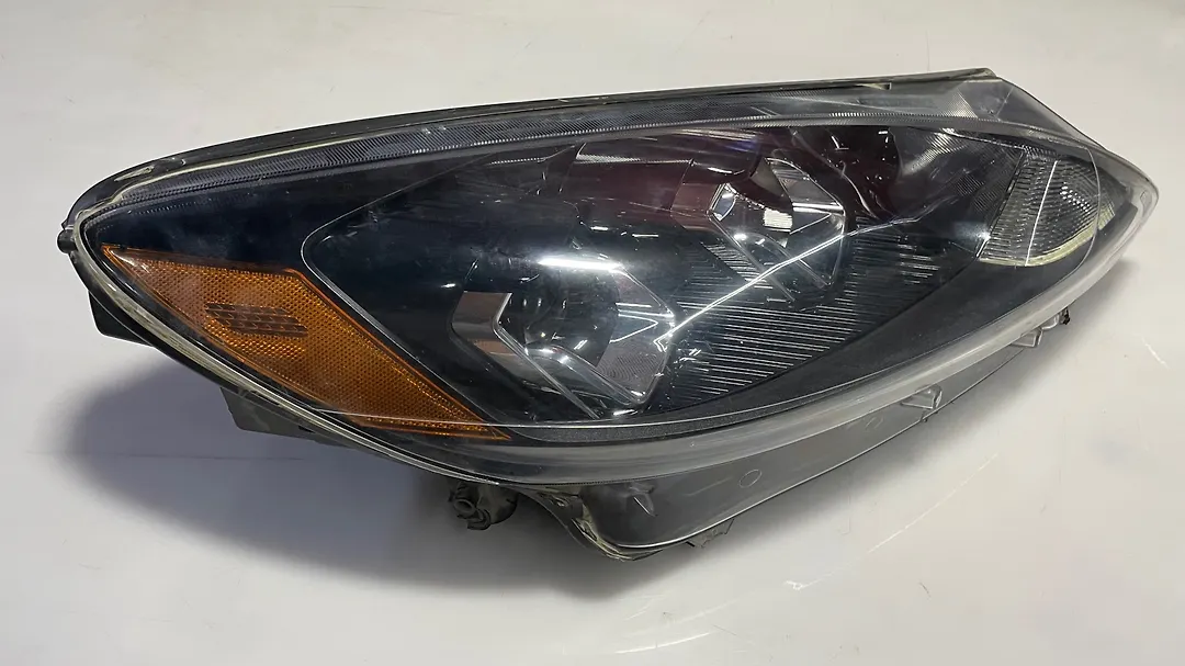 Headlight (RH) - 2022 Ford Escape SE