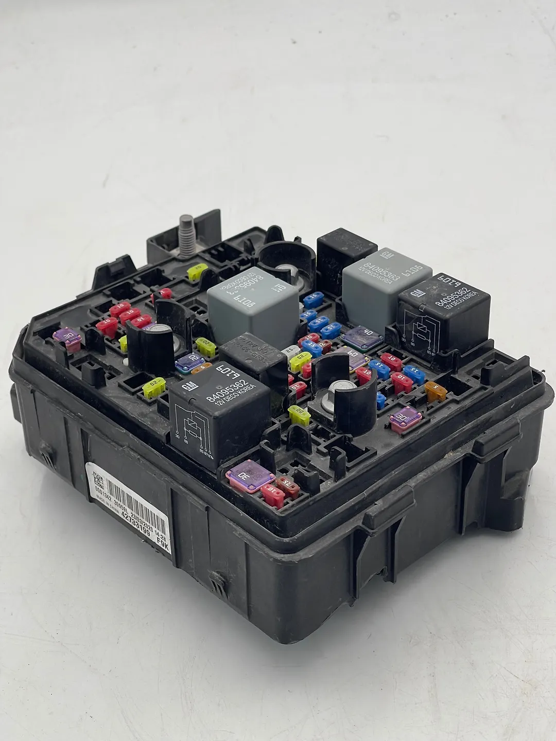 Fuse box - 2021 Chevrolet Trailblazer RS AWD