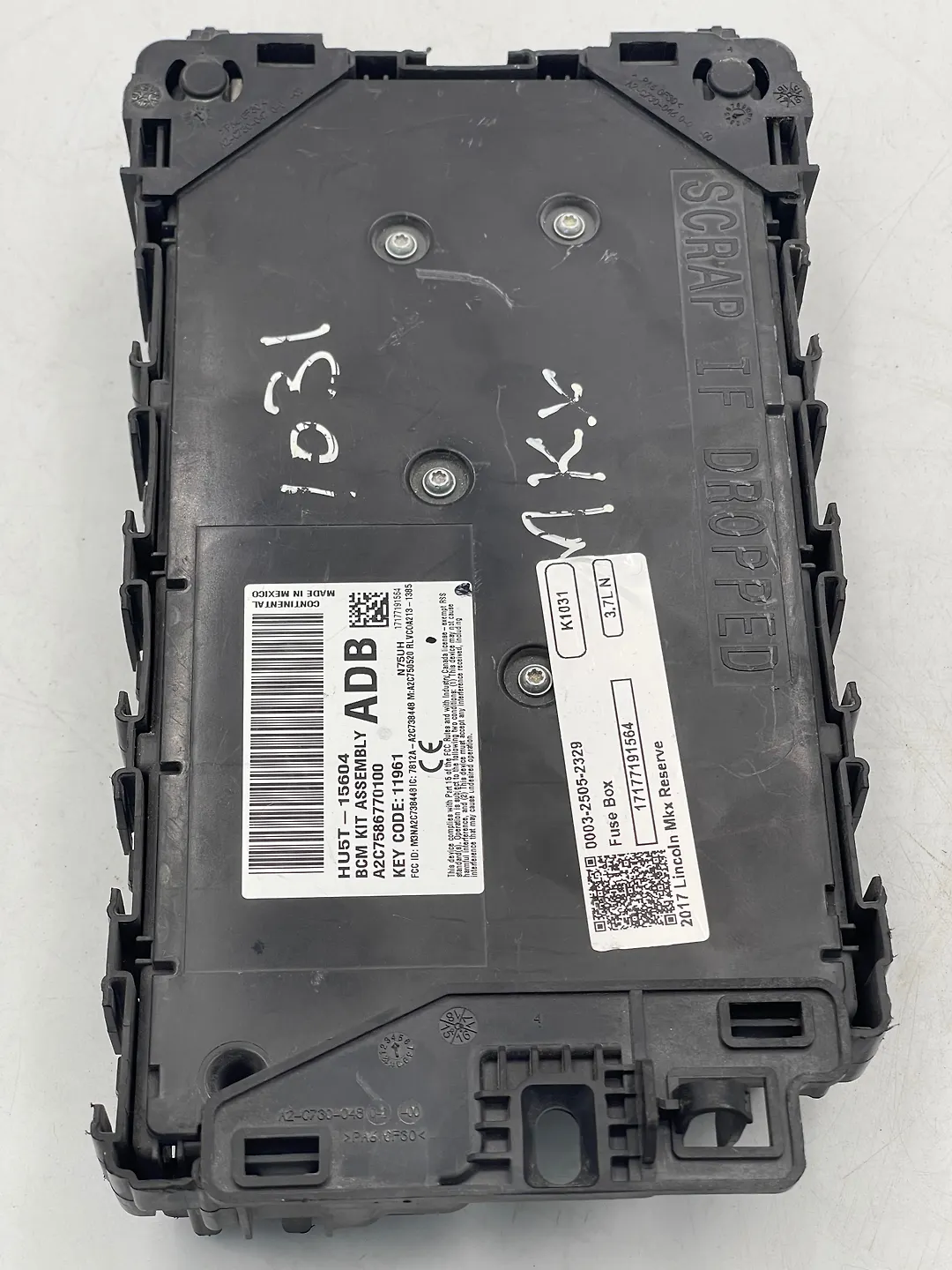 Fuse box - 2017 Lincoln MKX Reserve