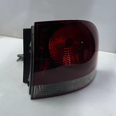 Tail Light (RH) - 2009 Volkswagen Touareg