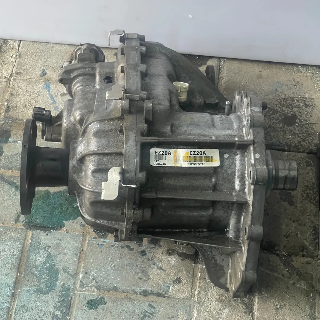 Differential case - 2014 Infiniti QX80 SUV