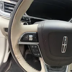 Steering wheel - 2018 Lincoln Continental Black Label