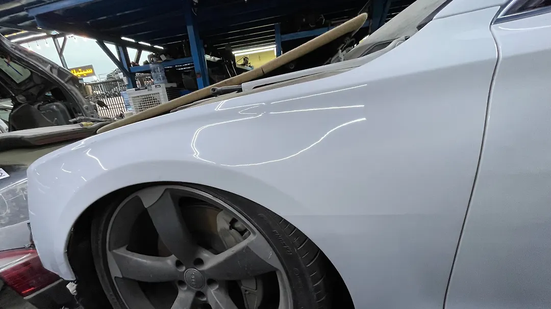 Fender (LHF) - 2014 Audi A8 L