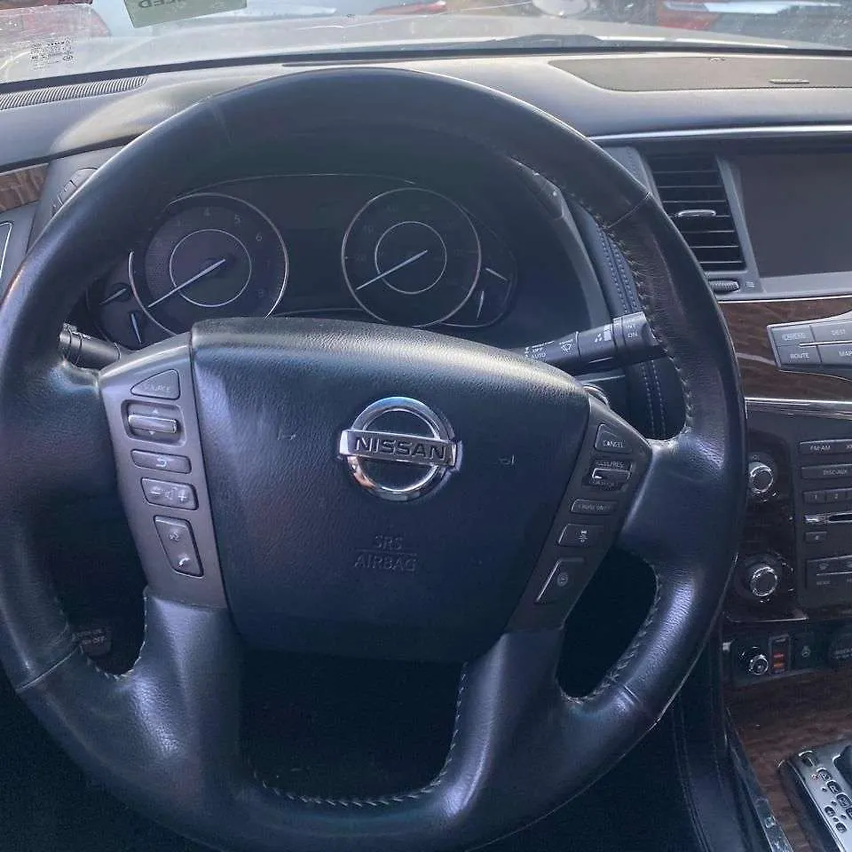 Steering wheel - 2017 Nissan Armada 5.6