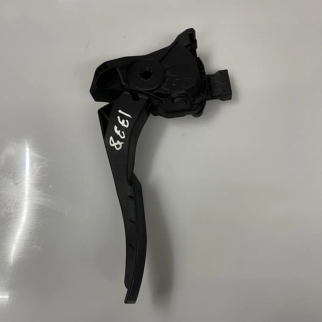 Accelerator pedal - 2014 Chevrolet Impala LTZ