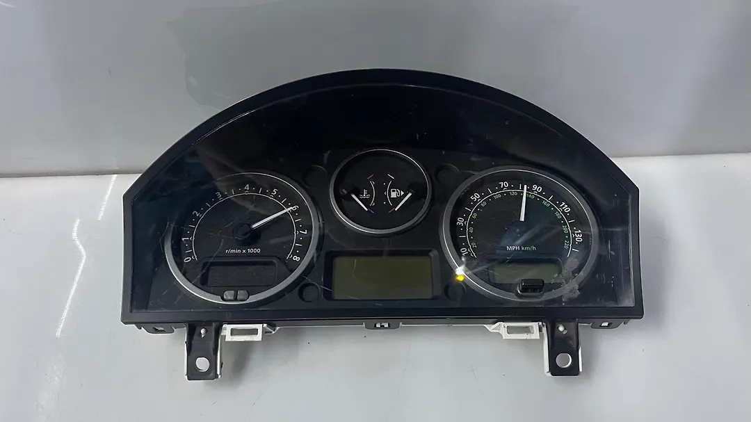 Speedometer - 2006 Land Rover LR3