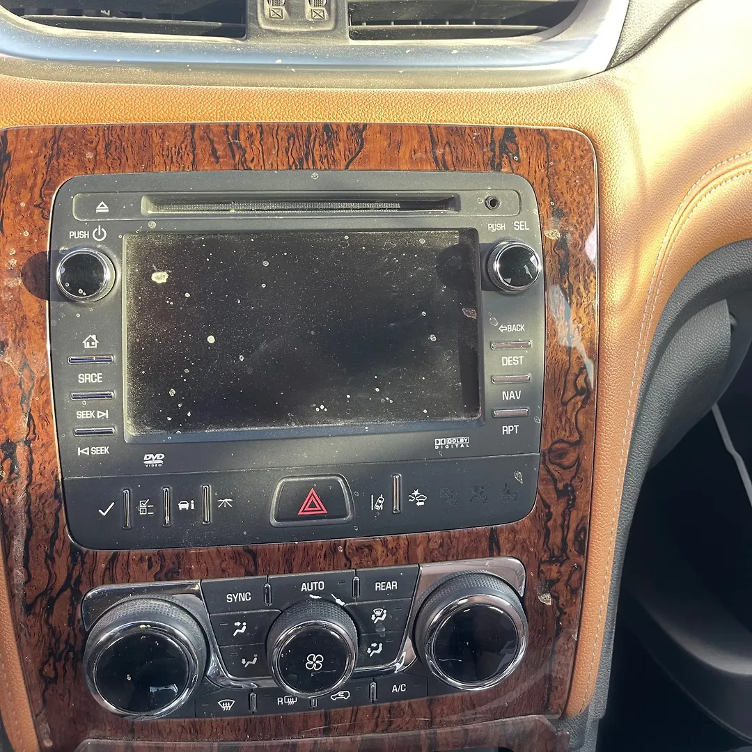 Info-gps-tv screen - 2014 Chevrolet Traverse