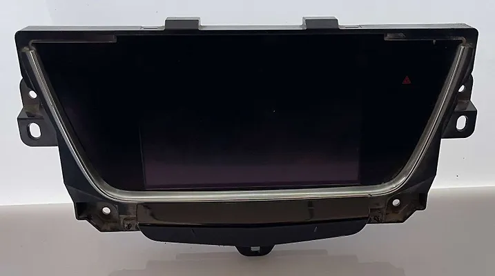 Info-gps-tv screen - 2017 Cadillac XT5