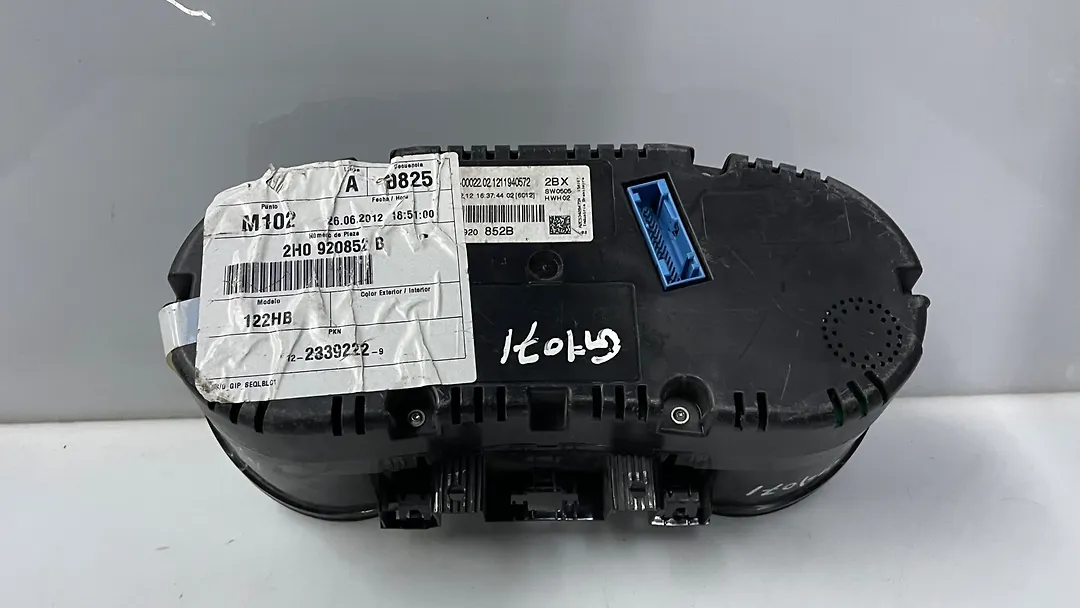 Speedometer - 2013 Volkswagen Amarok