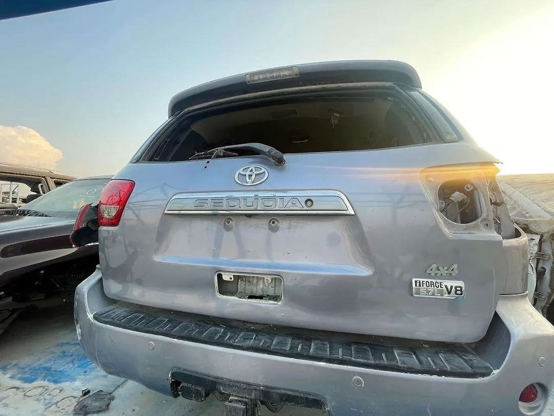 Trunk/hatch/tailgate - 2012 Toyota