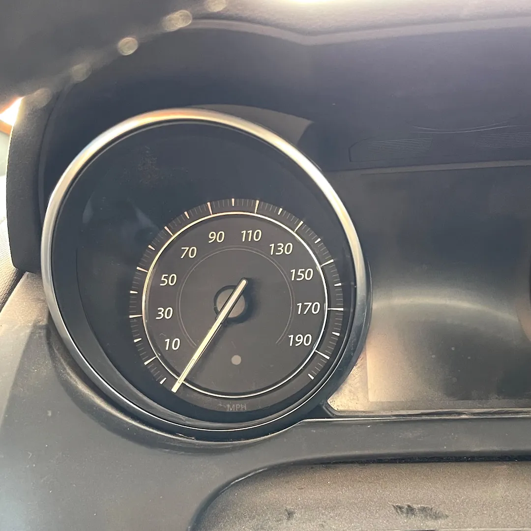 Speedometer - 2017 Jaguar F-type