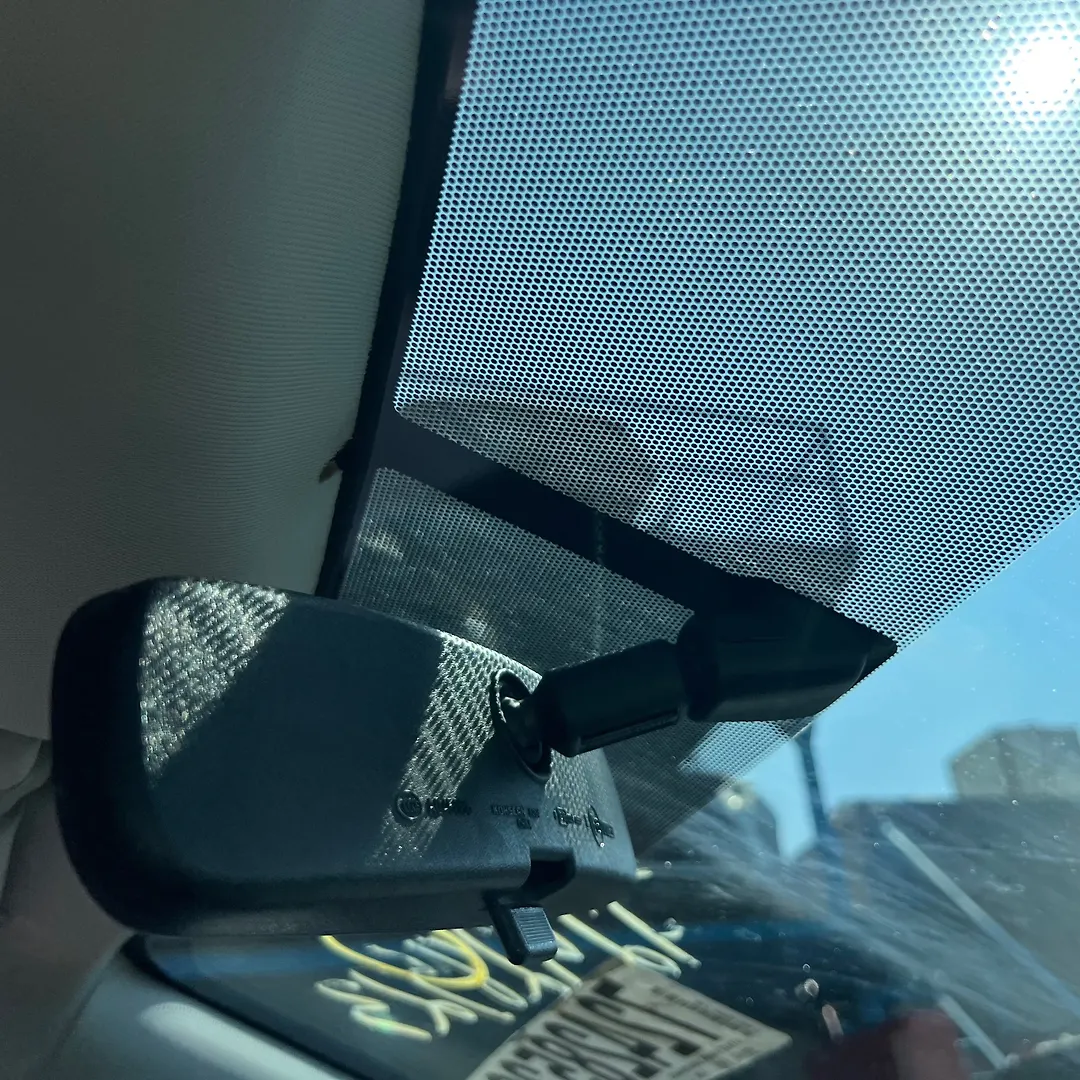 Rear view mirror - 2015 Nissan Rogue