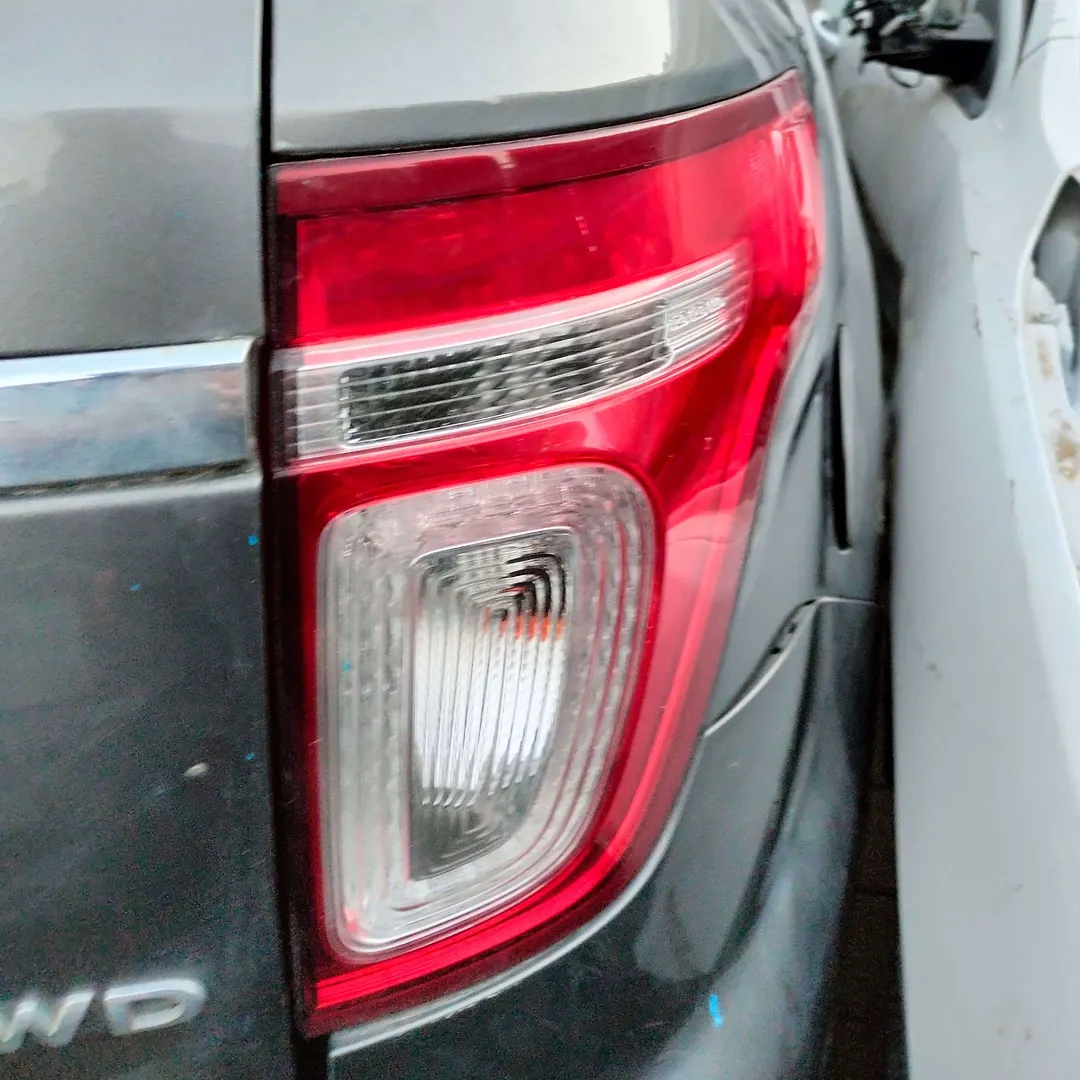Tail Light (RH) - 2011 Ford Explorer
