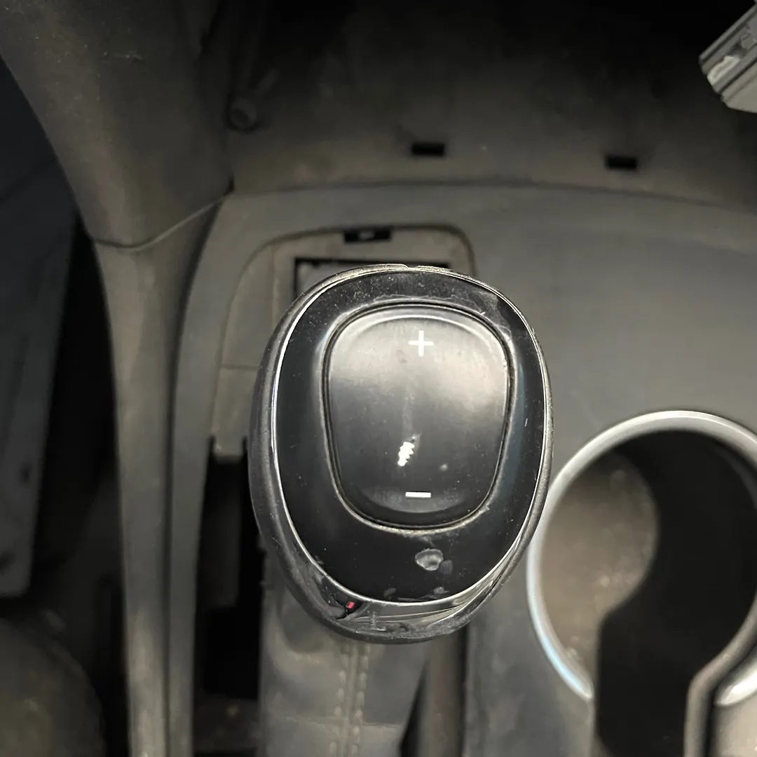 Gear Shift Knob(Automatic) - 2020 Chevrolet Equinox
