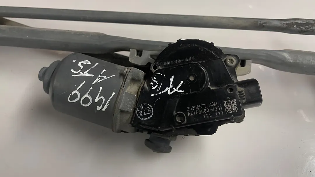 Windshield wiper motor - 2015 Cadillac ATS Luxury