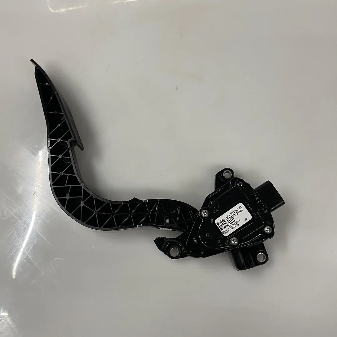 Accelerator pedal - 2017 Cadillac XT5 Luxury