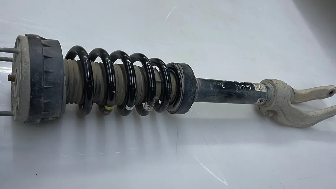 Shock Absorber (RHF) - 2017 Jaguar F-Pace