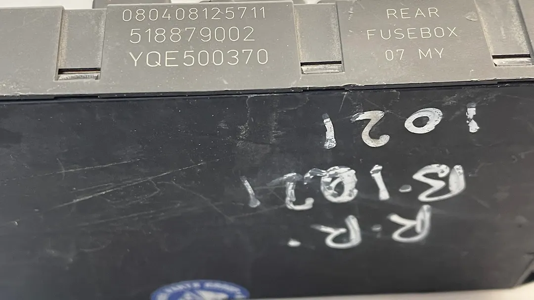 Rear Fuse Box - 2006 Land Rover RANGE ROVER VOGUE