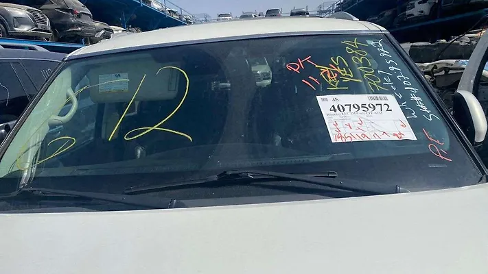 Windshield glass - 2011 Infiniti QX56