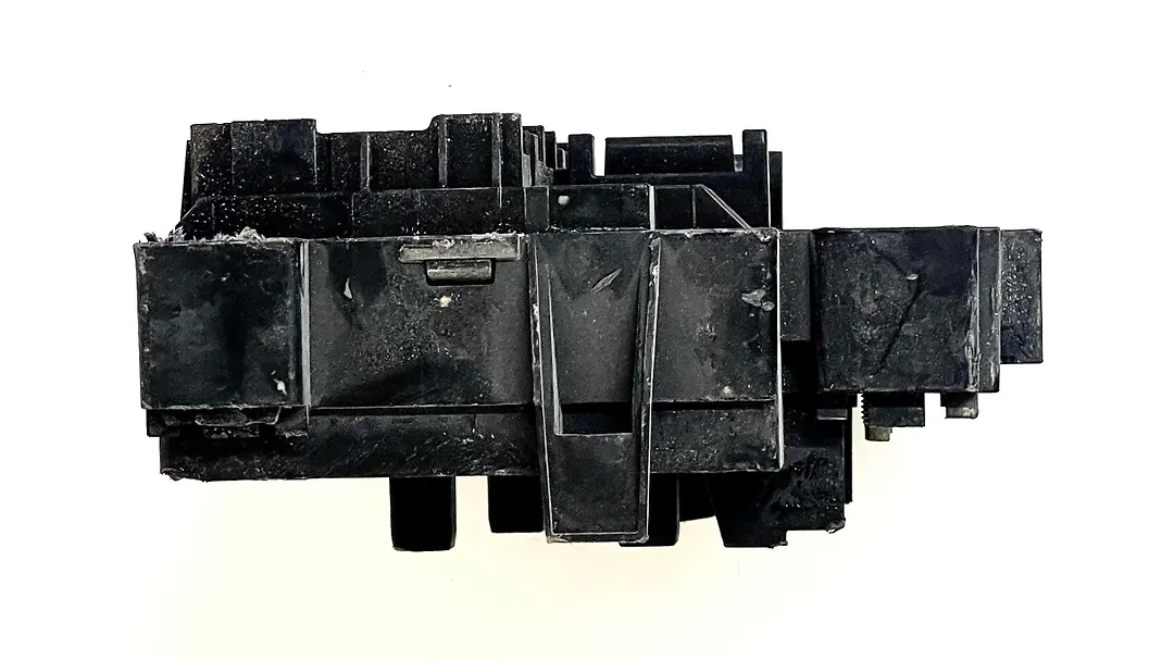 Fuse box - 2014 Jeep Grand Cherokee Overland