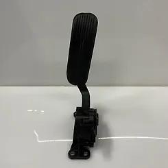 Accelerator pedal - 2017 Ford Explorer