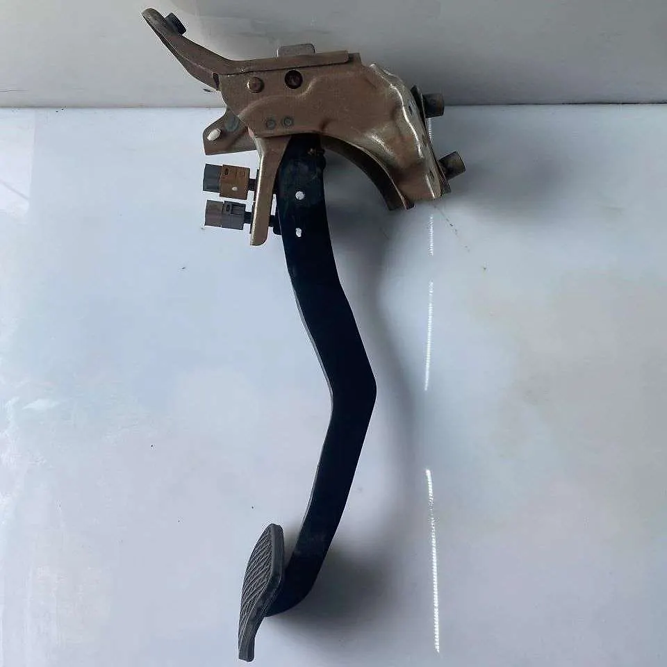 Brake Pedal - 2012 Infiniti QX56